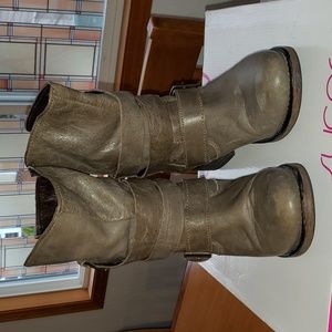 Steve Madden grey moto boot, SZ 7.5